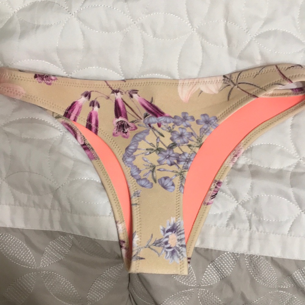 Floral Triangl bikini bottoms